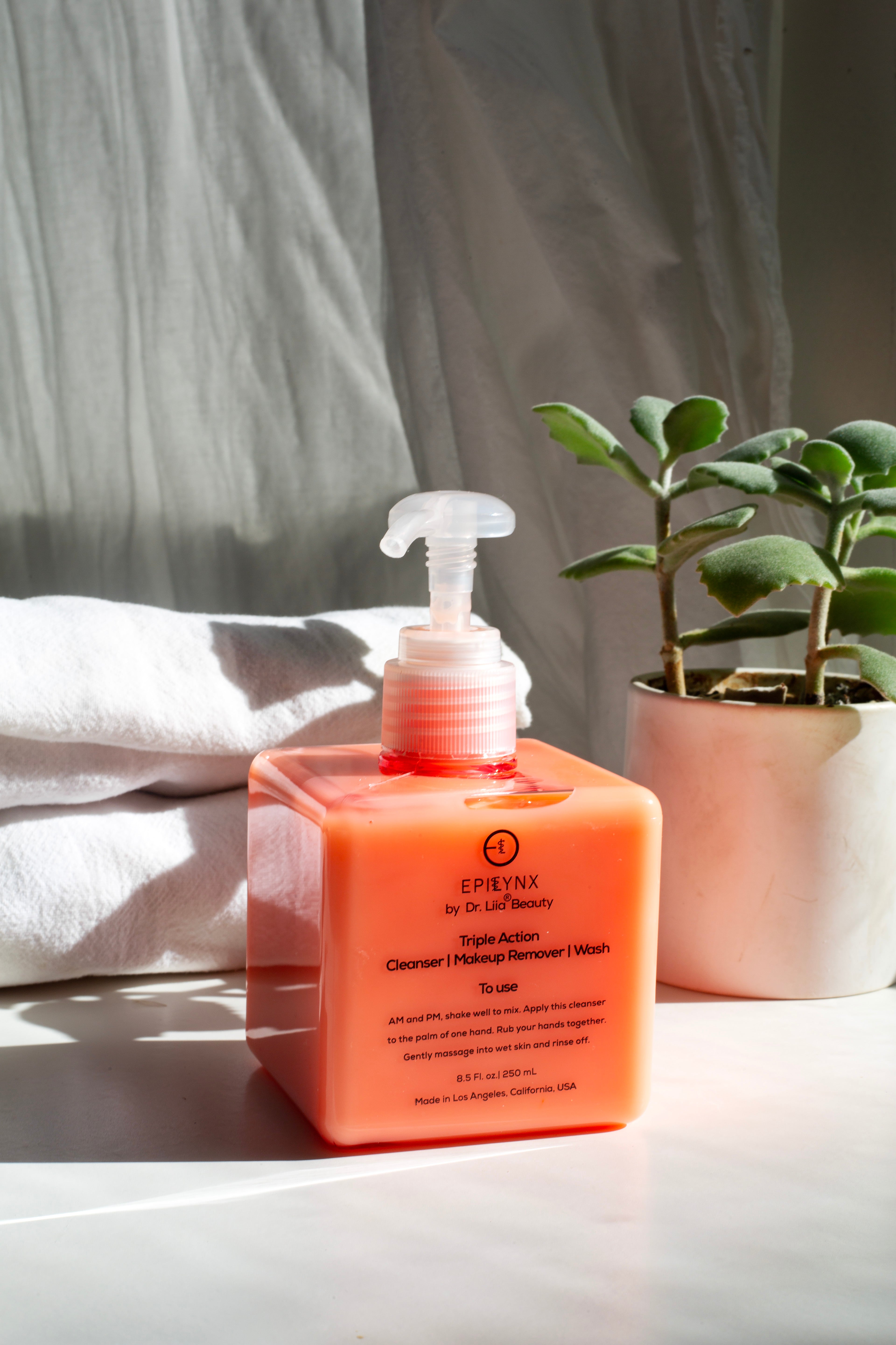 Gentle Hydrating Facial Cleanser ā Aloe, Cucumber & Antioxidants (Nut-Free, Gluten-Free, Vegan)