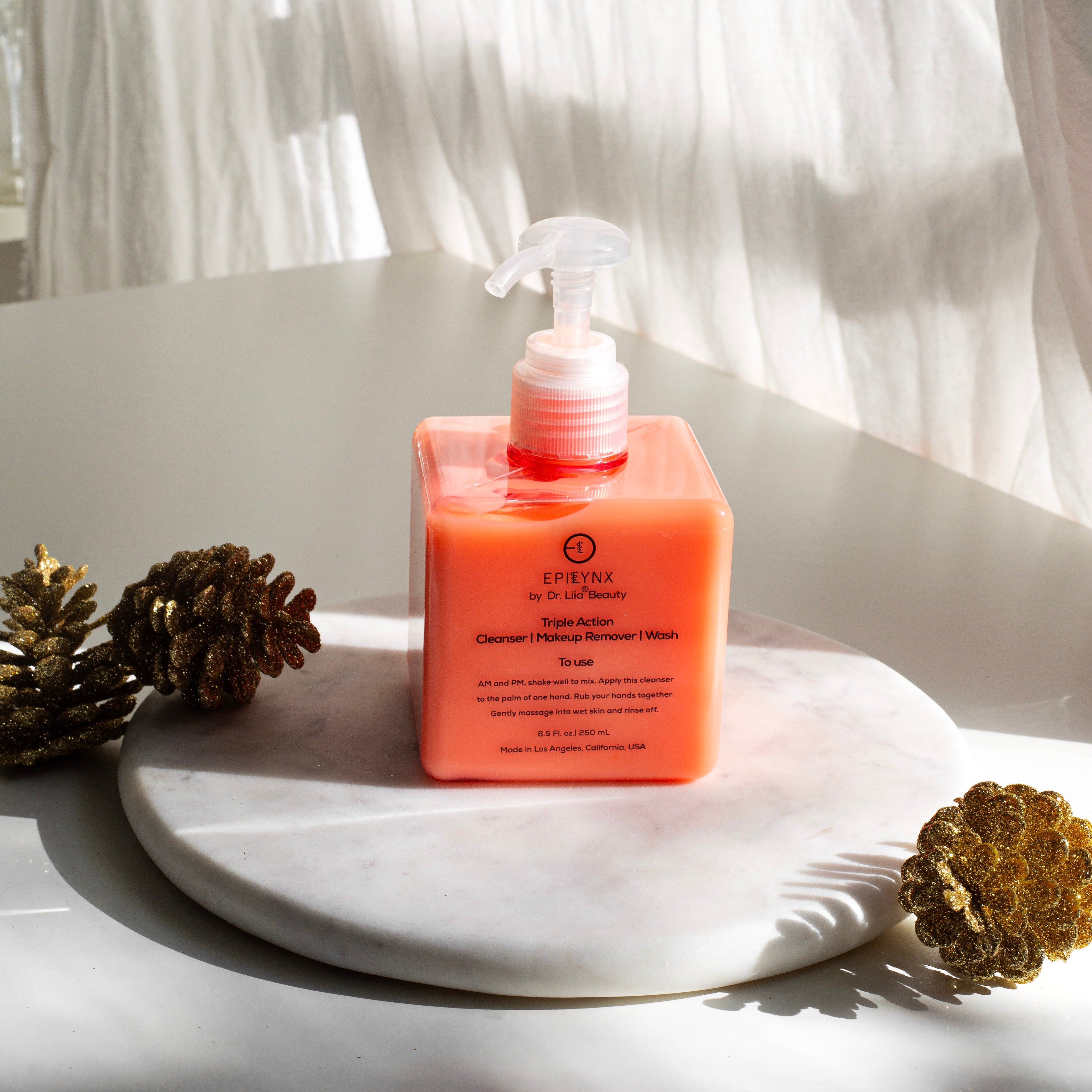 Close-up of the EpiLynx gentle facial cleanser texture