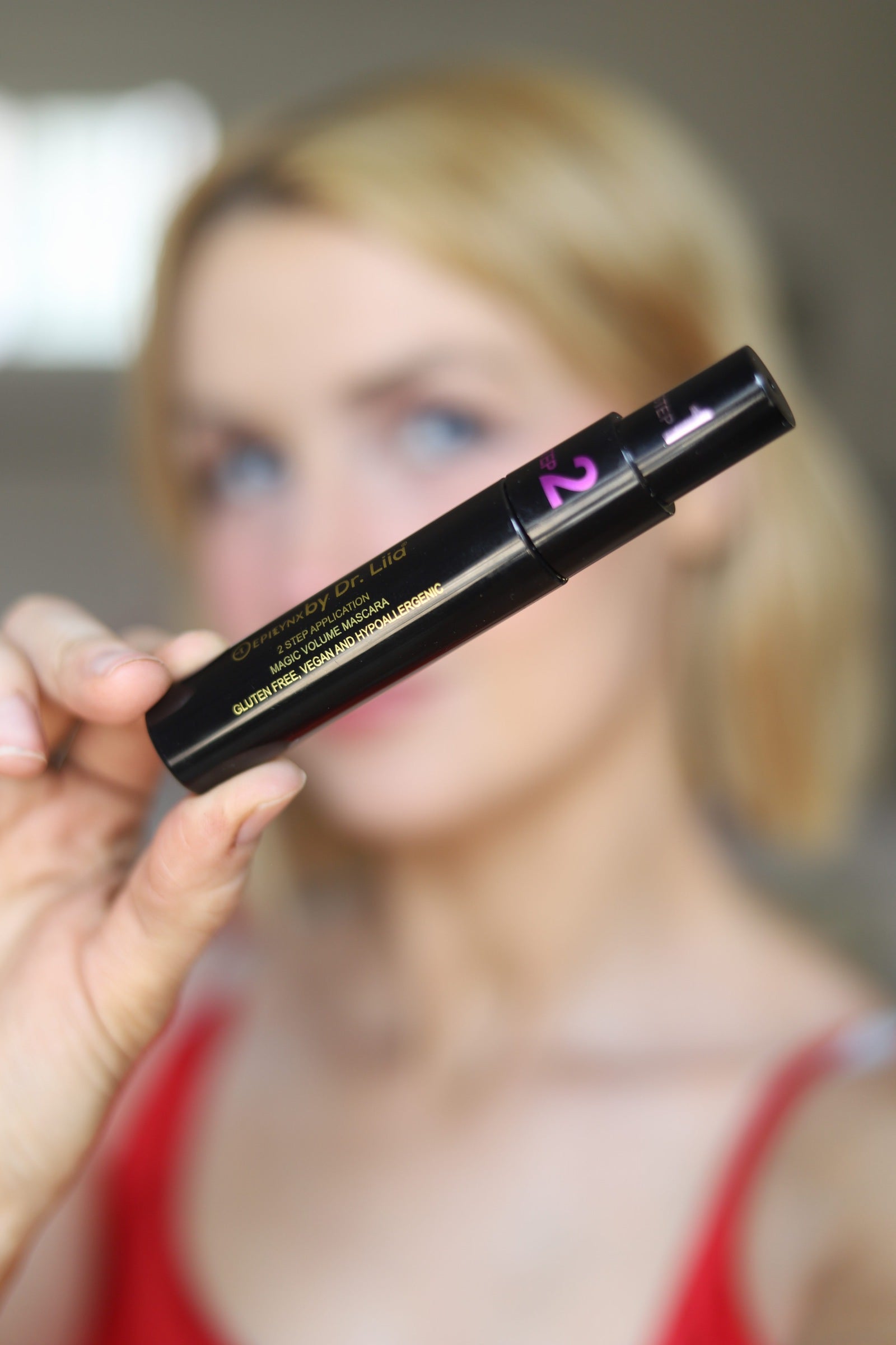 Close-up of the EpiLynx 2-step magic volume mascara showing the primer and mascara ends