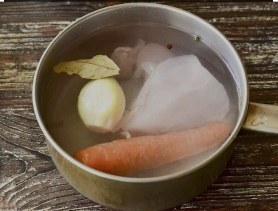 The skin and gut benefits of drinking bone broth