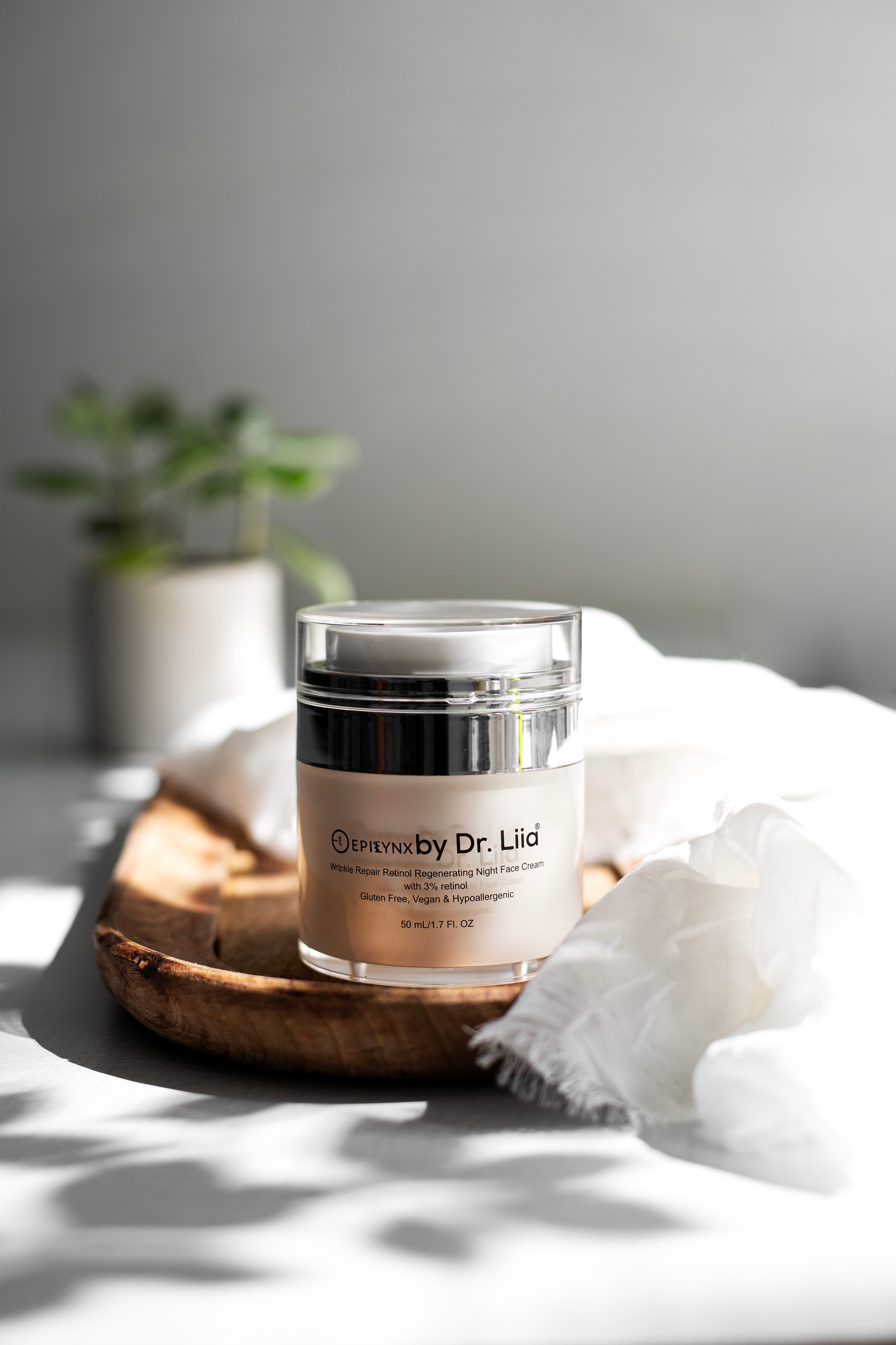 Wrinkle Repair Retinol Night Cream – Vegan, Gluten-Free, Regenerating Anti-Aging Moisturizer