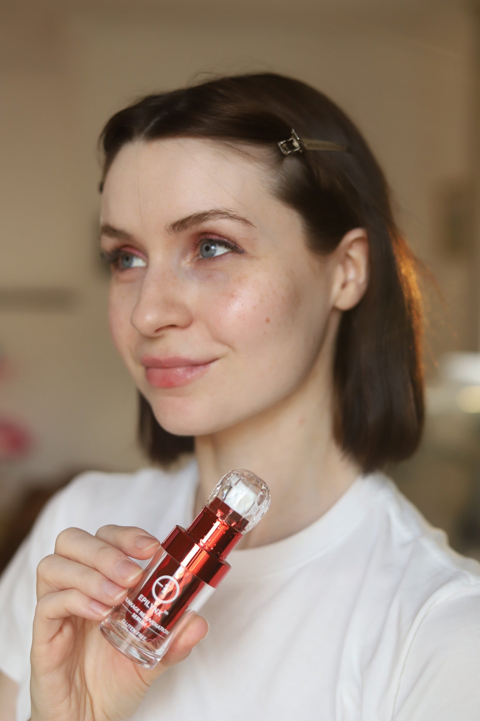 Rejuvenating Face Serum with Vitamin C for Glowing Skin