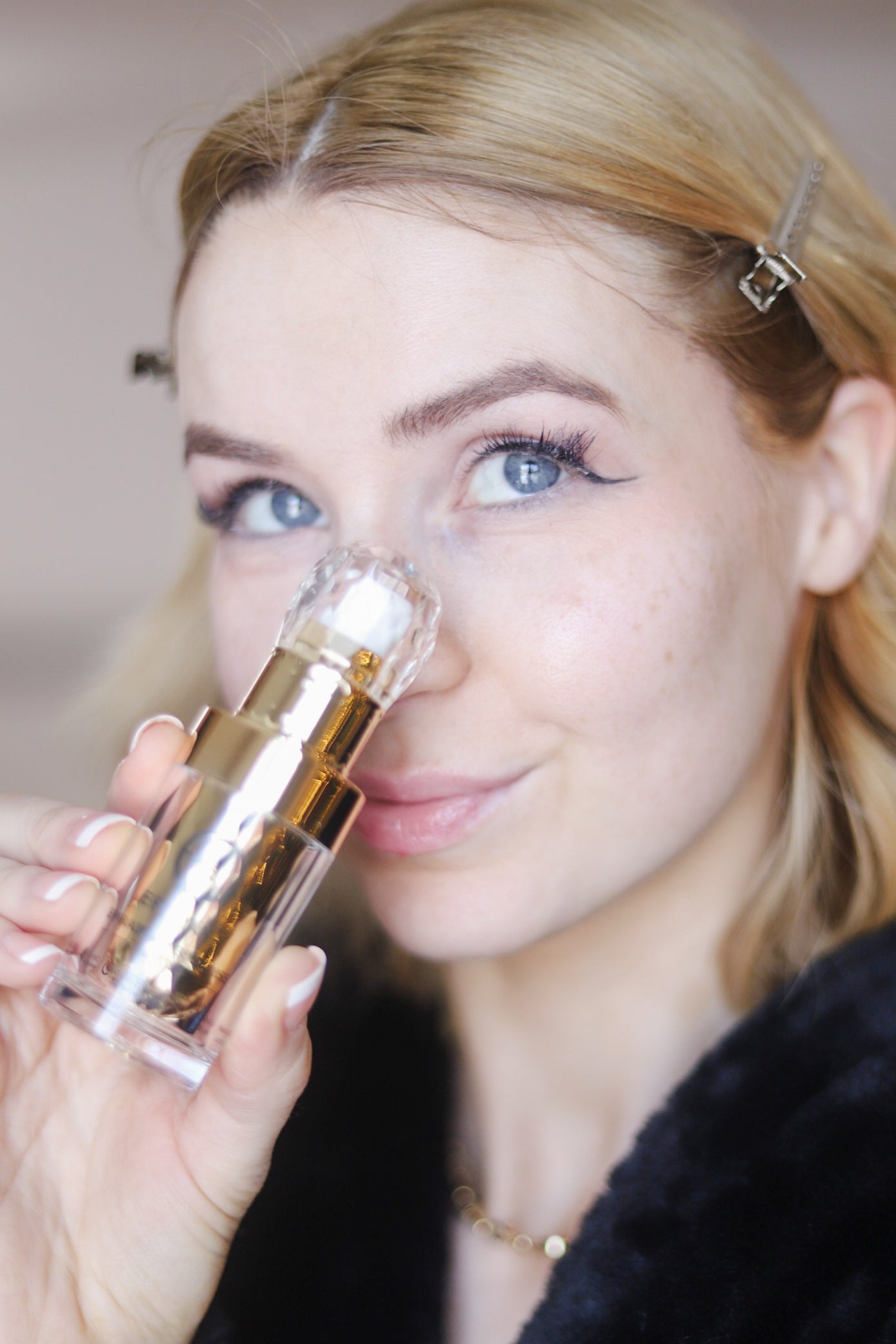 Sunrise Hyaluronic Acid Serum for Sensitive Skin – Nourishing, Firming & Radiant Glow Hydration