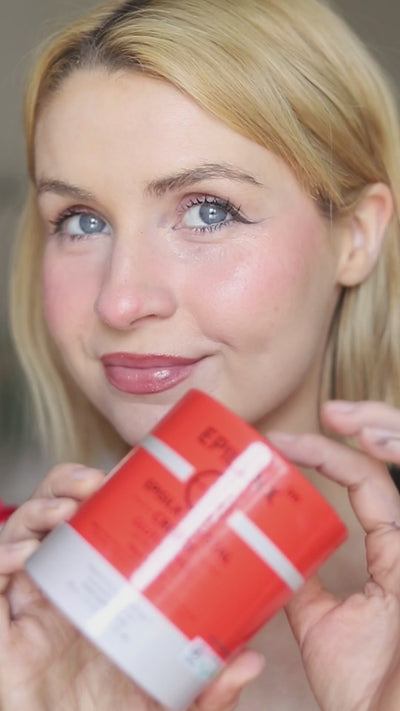 Video: patting EpiLynx Episilk Crystal wrinkle-smoothing face cream onto the skin
