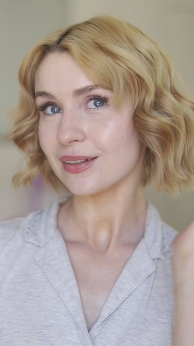Video: sweeping EpiLynx gluten-free vegan powder foundation from the compact with a brush